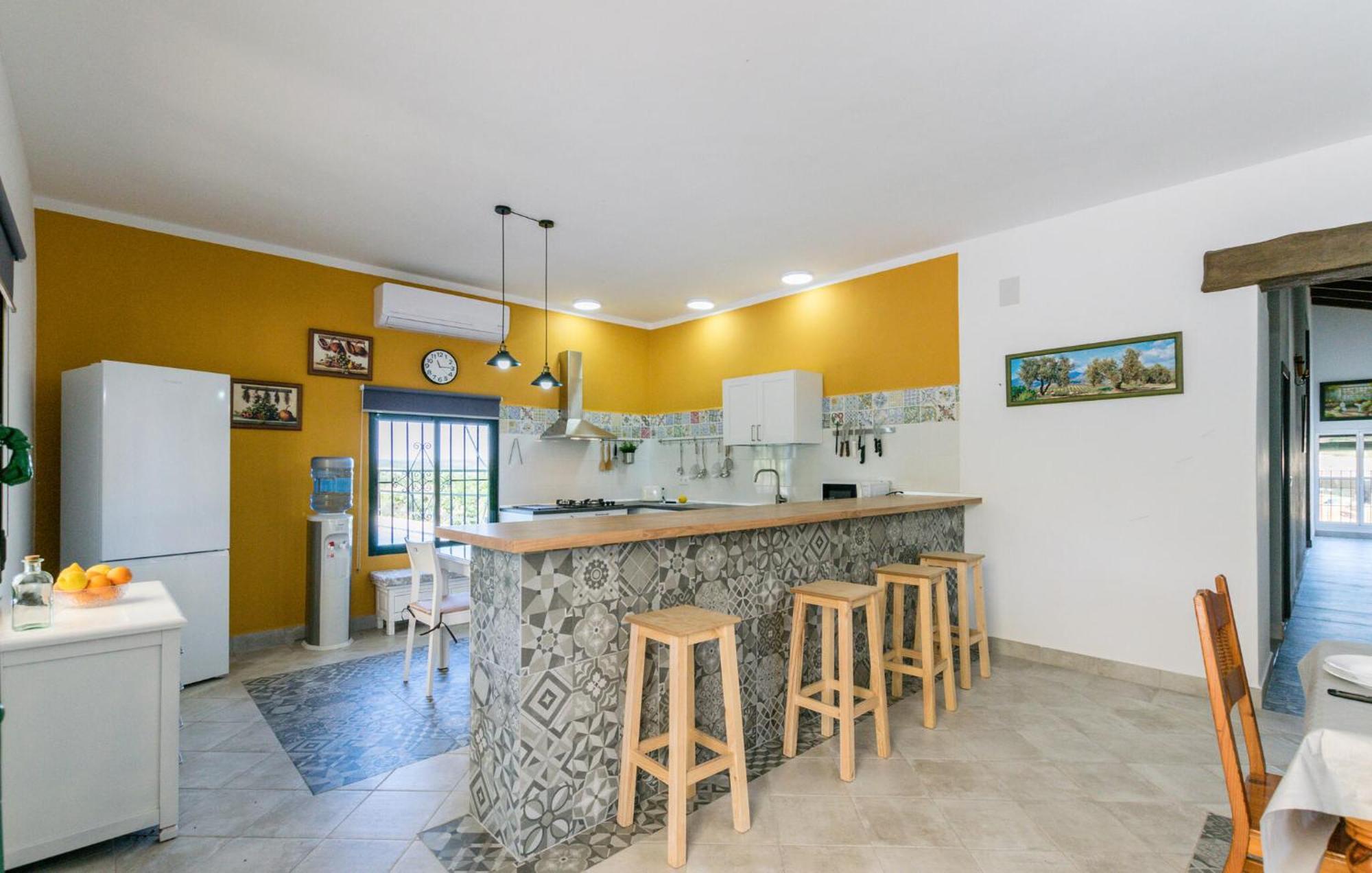 6 Bedroom Amazing Home In La Puebla De Los Infan La Puebla de los Infantes Exteriör bild