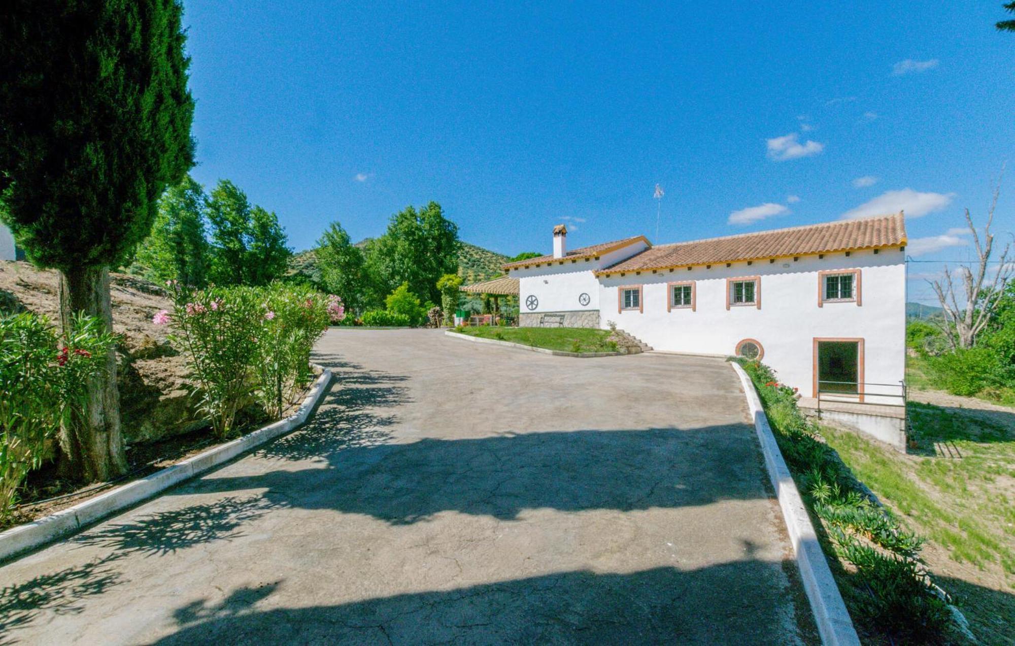 6 Bedroom Amazing Home In La Puebla De Los Infan La Puebla de los Infantes Exteriör bild